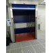 带升降平台货淋室